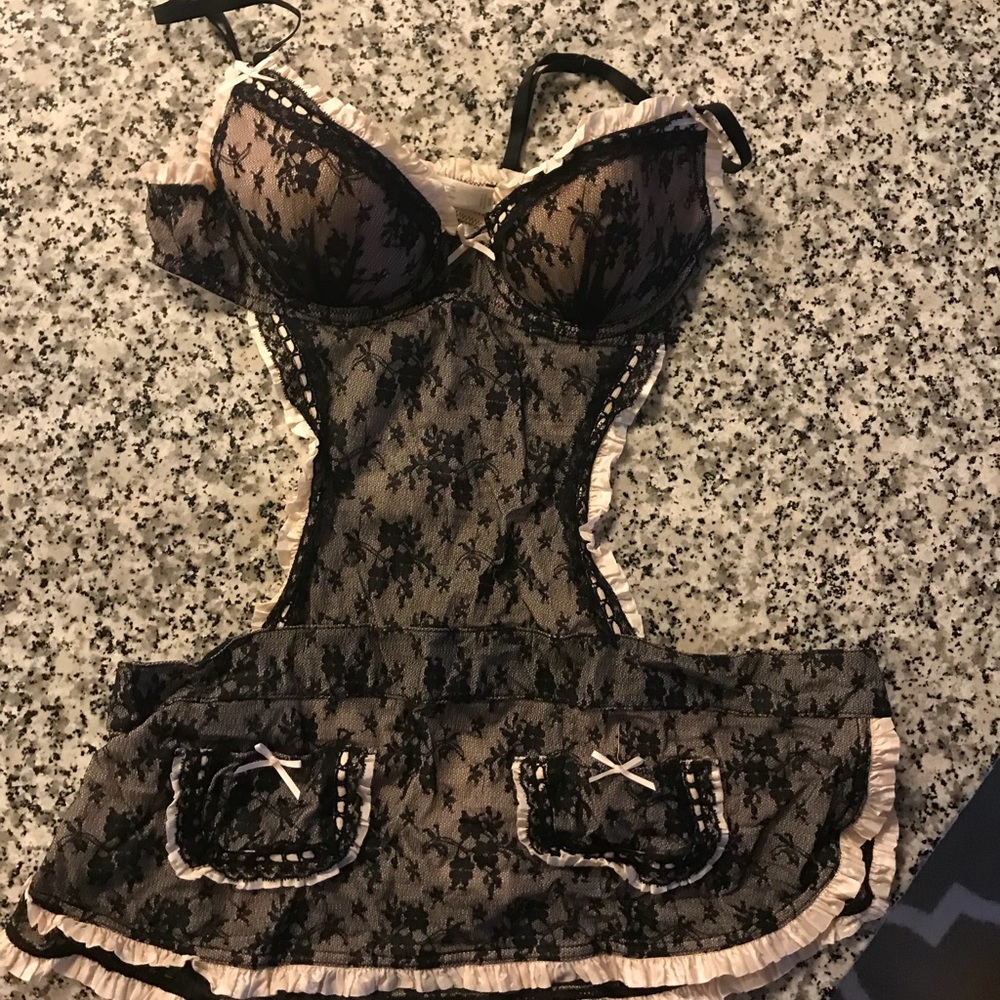 Victoria Secret Lingerie. Black and Pink.