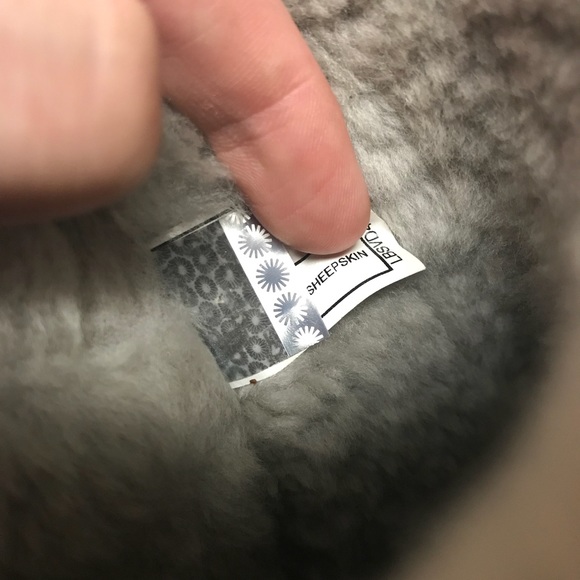 Authentic Short Silver Sparkly Uggs - Picture 4 of 5