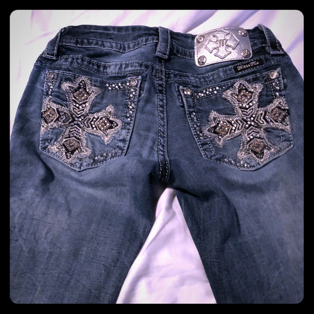 Miss Me size 26 Signature Skinny Jeans.