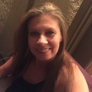 Meet your Posher, Carrie