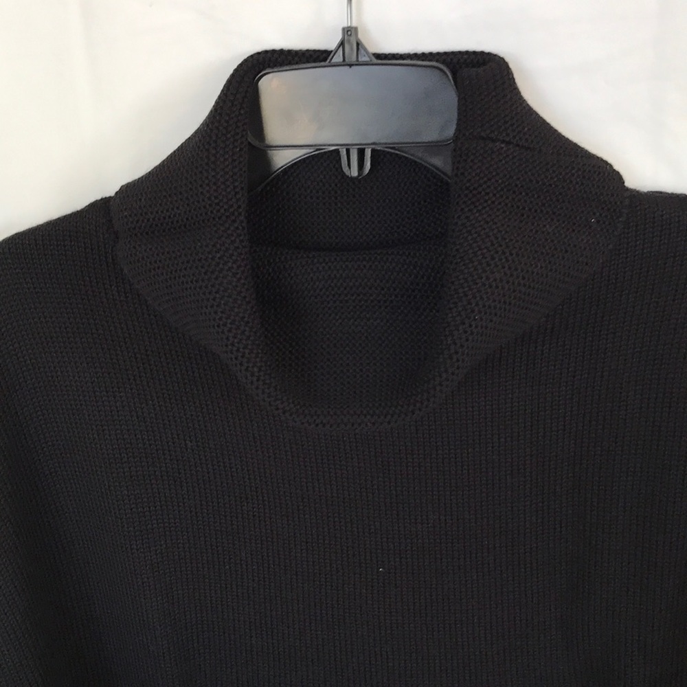 Sweater - Picture 2 of 3