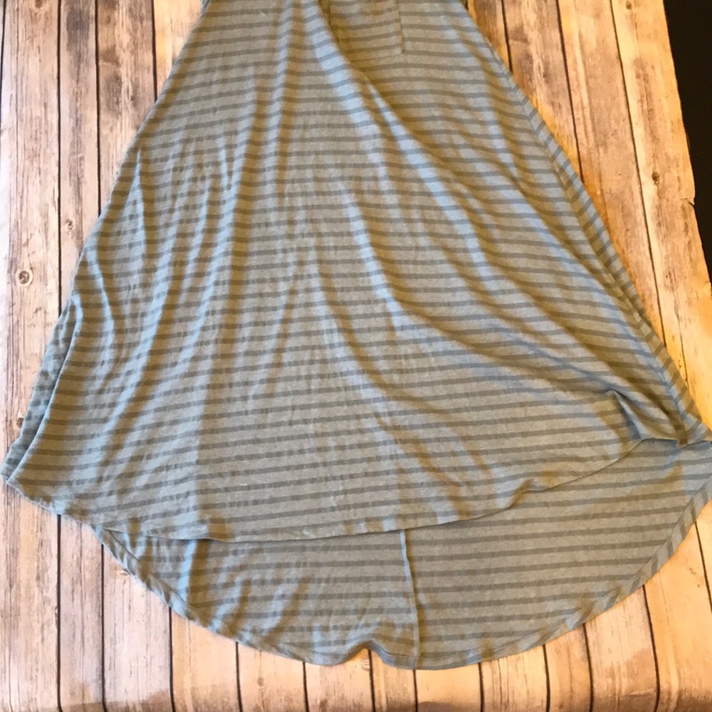 🚫SOLD🚫 XS Gray Striped LuLaRoe Carly Dress - Picture 4 of 6