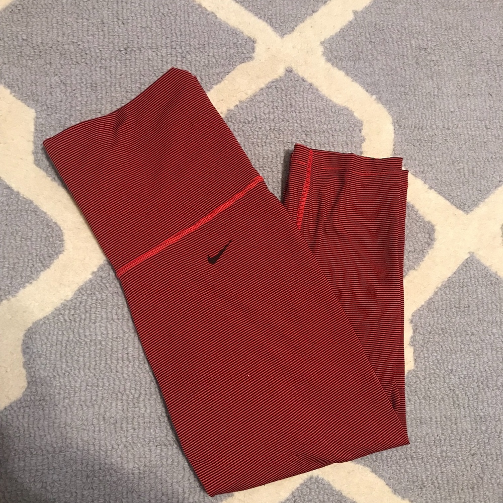 Nike Women's Dri-Fit Capris
