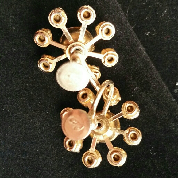 Vintage Signed Coro 1940s/50s Earrings - Picture 2 of 4