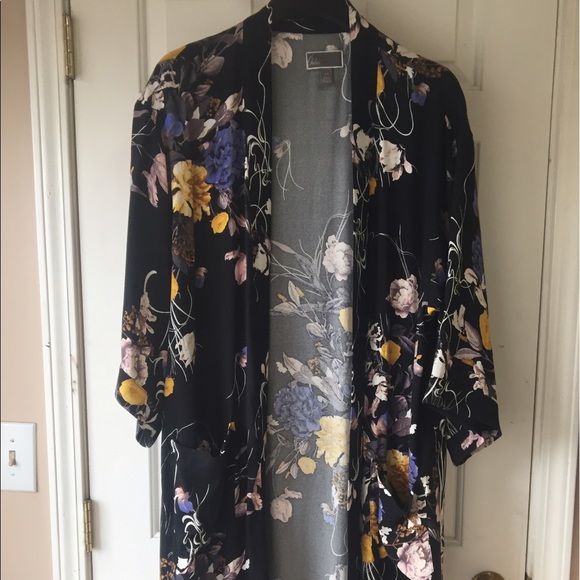 Nordstrom Chelsea 28 Open Floral Kimono / Duster - Picture 2 of 5