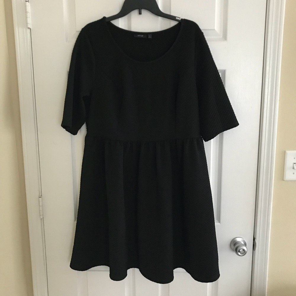 Beautiful LBD with pockets