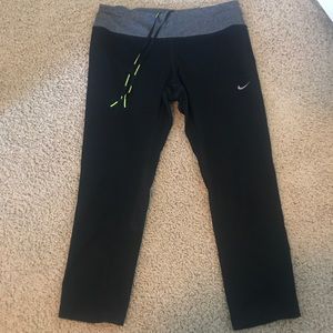 Nike crop leggings