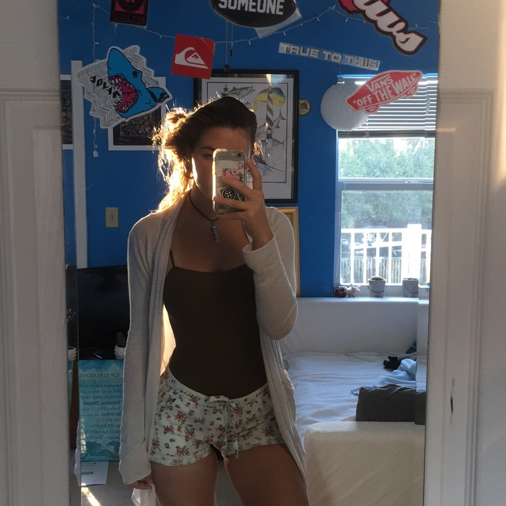 vintage floral shorts🌹