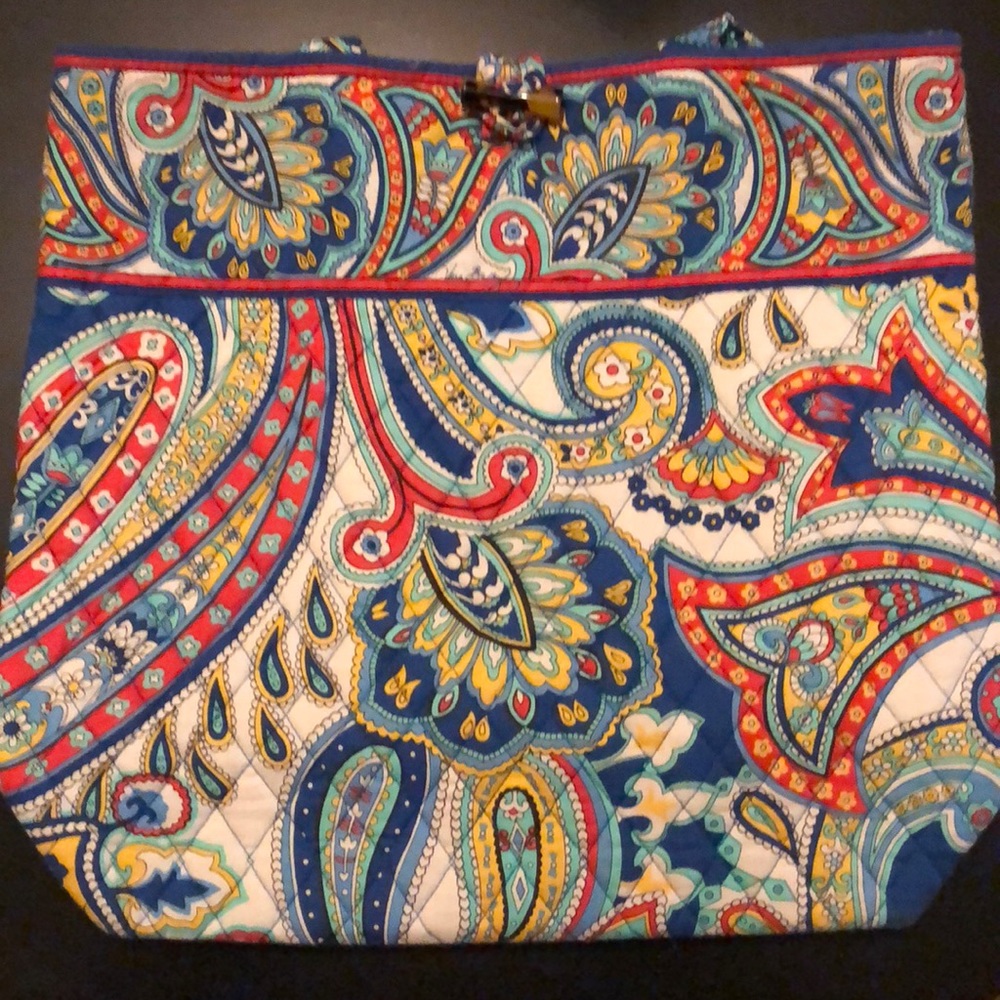 Vera Bradley Tote in Marina Paisley