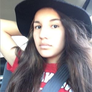 Meet your Posher, Teresa