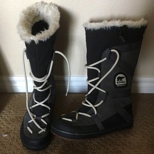 Sorel waterproof boots - worn twice