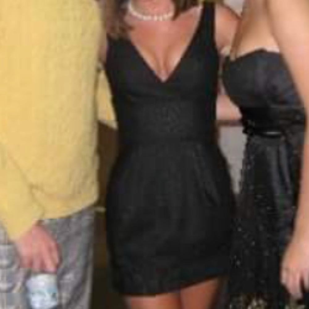 Bebe LBD 0 BCBG Guess Lulus Short and Sexy NYE