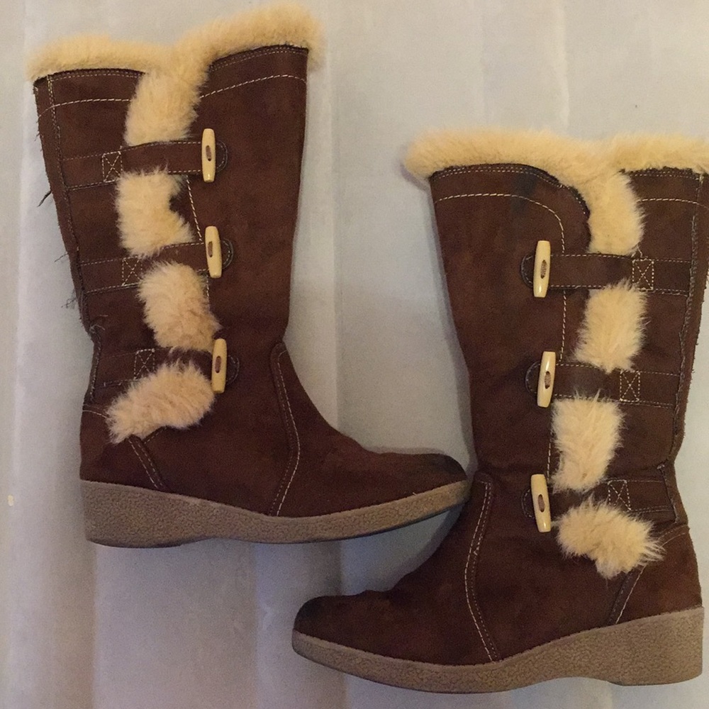 Winter boots for $15
