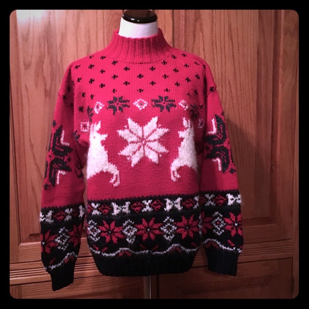 Creative Old School Hand Knit Sweater! Size M
