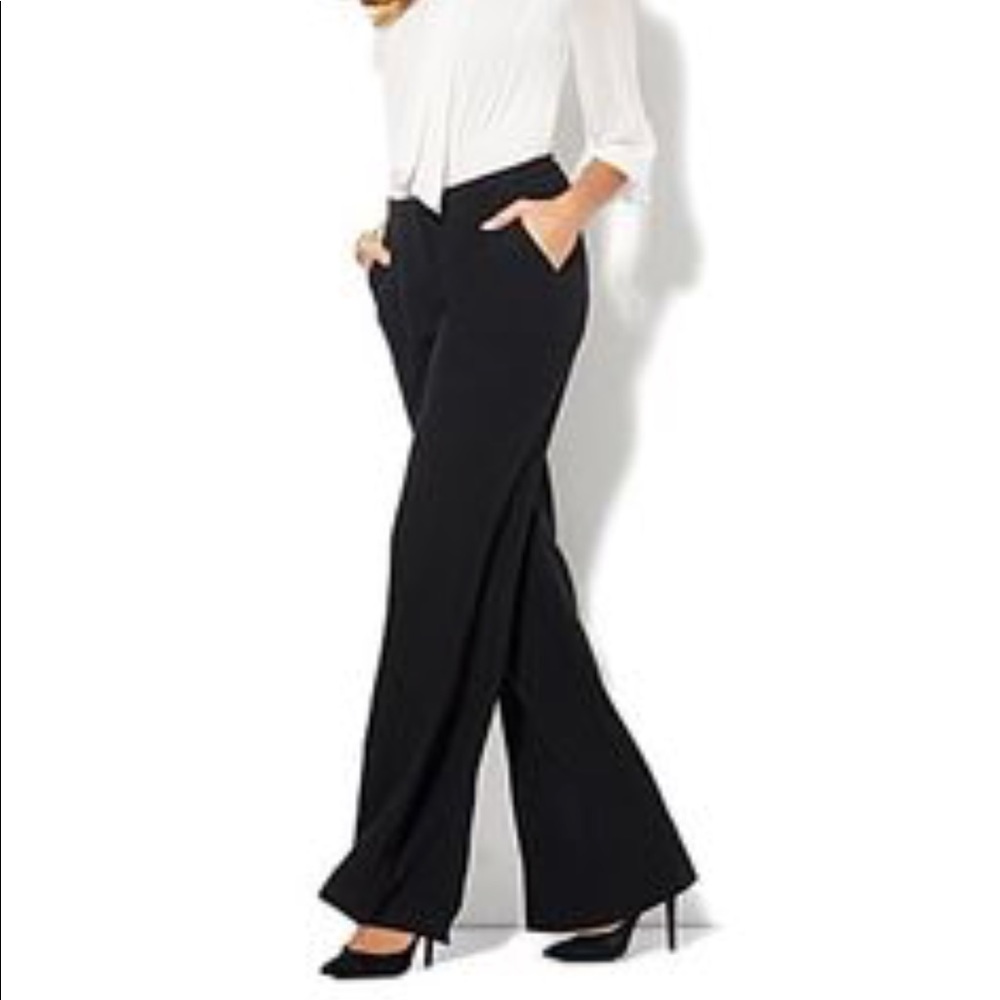 NWT New York and company wide leg dress pant