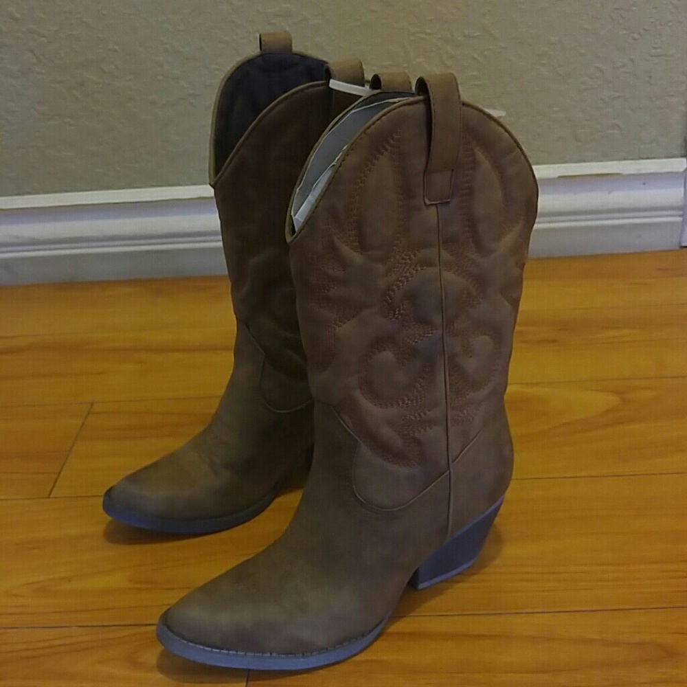 NWOT Rebels Valley Western Boot