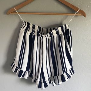 High-rise vintage-style shorts