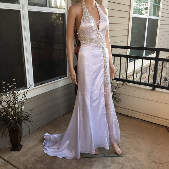 Exclusive for Diamonds bridal & formal dress - Picture 11 of 16