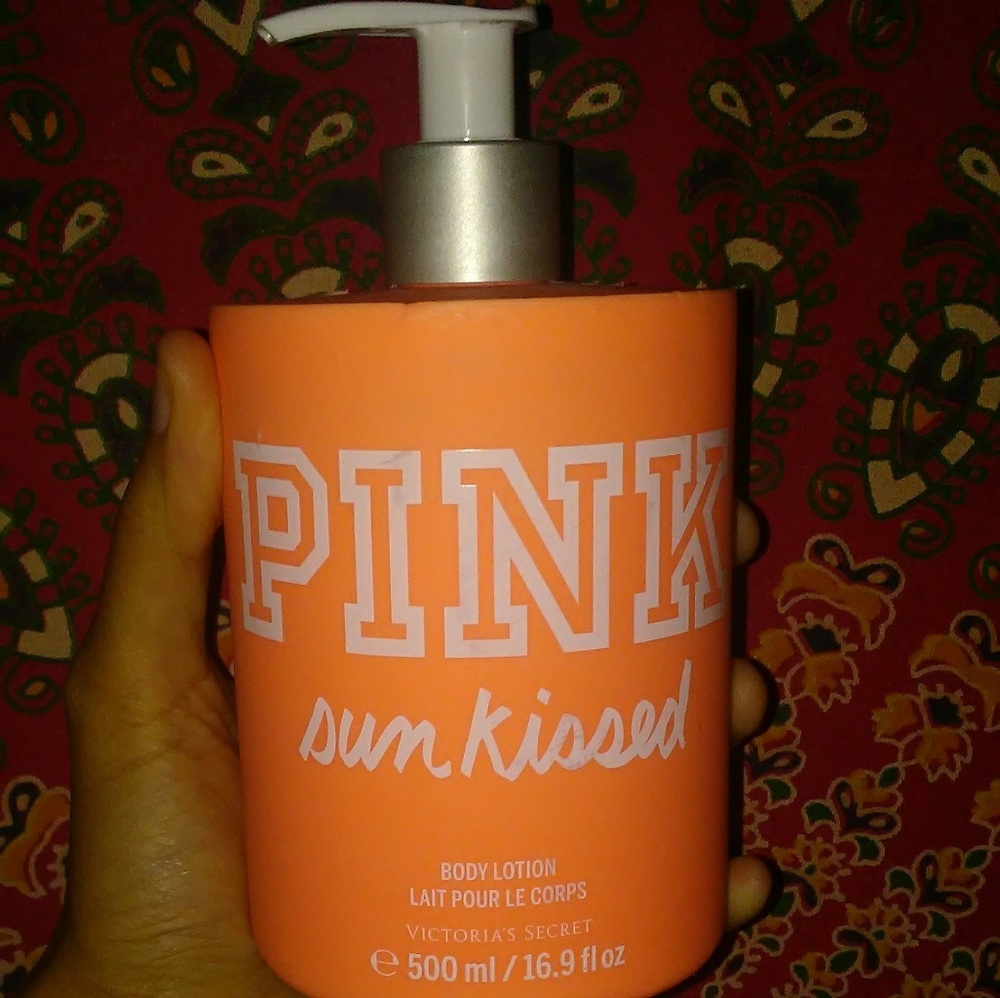 ✨PINK SUNKISSED LOTION✨