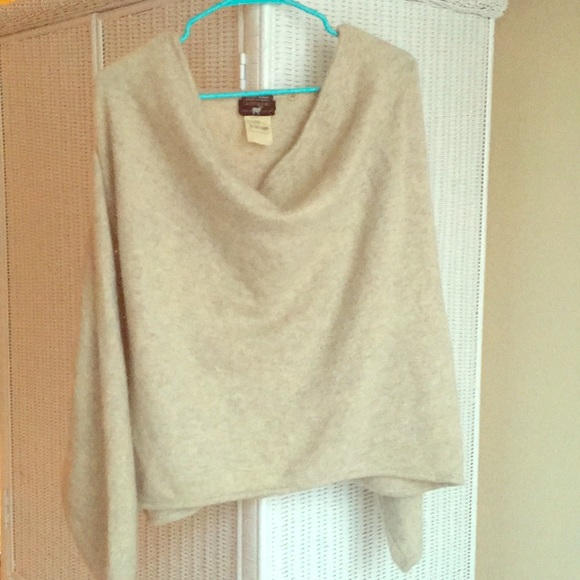 Giorgio Armani cashmere sweater - Picture 1 of 1