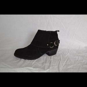 Black ankle boot