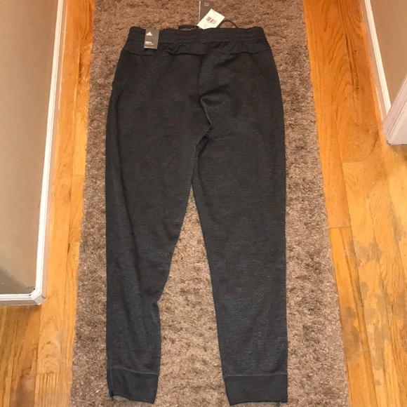 Men's Adidas sweat shirt and sweat pants - Picture 4 of 6