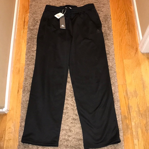 Men's Adidas sweat shirt and sweat pants - Picture 5 of 6