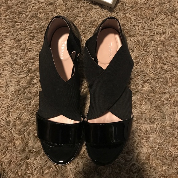 Taryn Rose wedge shoes - Picture 3 of 5
