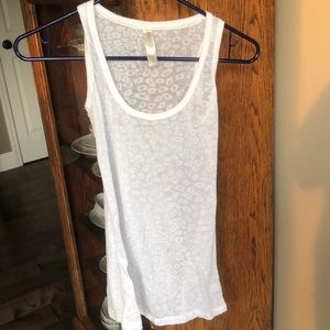 Cheetah white tank top