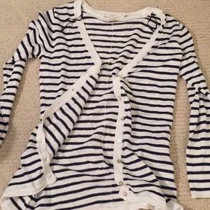 White and black stripped cardigan from H&M. Sz XS