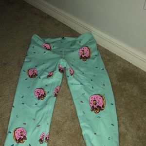 Donut skull leggings !