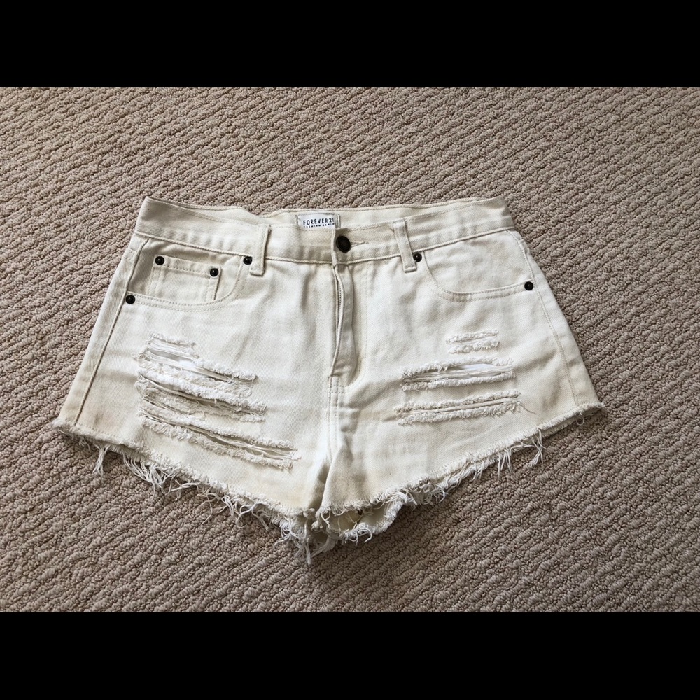 Ripped denim shorts