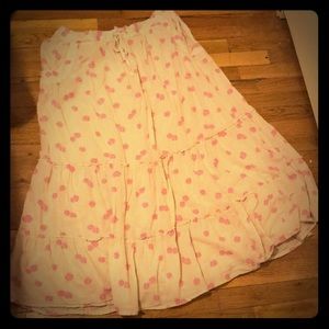 Maxi skirt w/pink floral detail