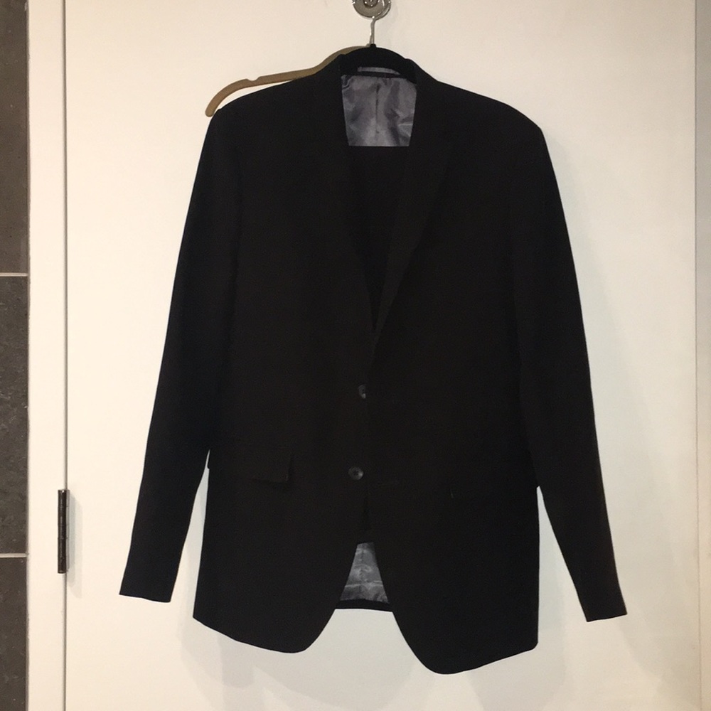 Men's suit