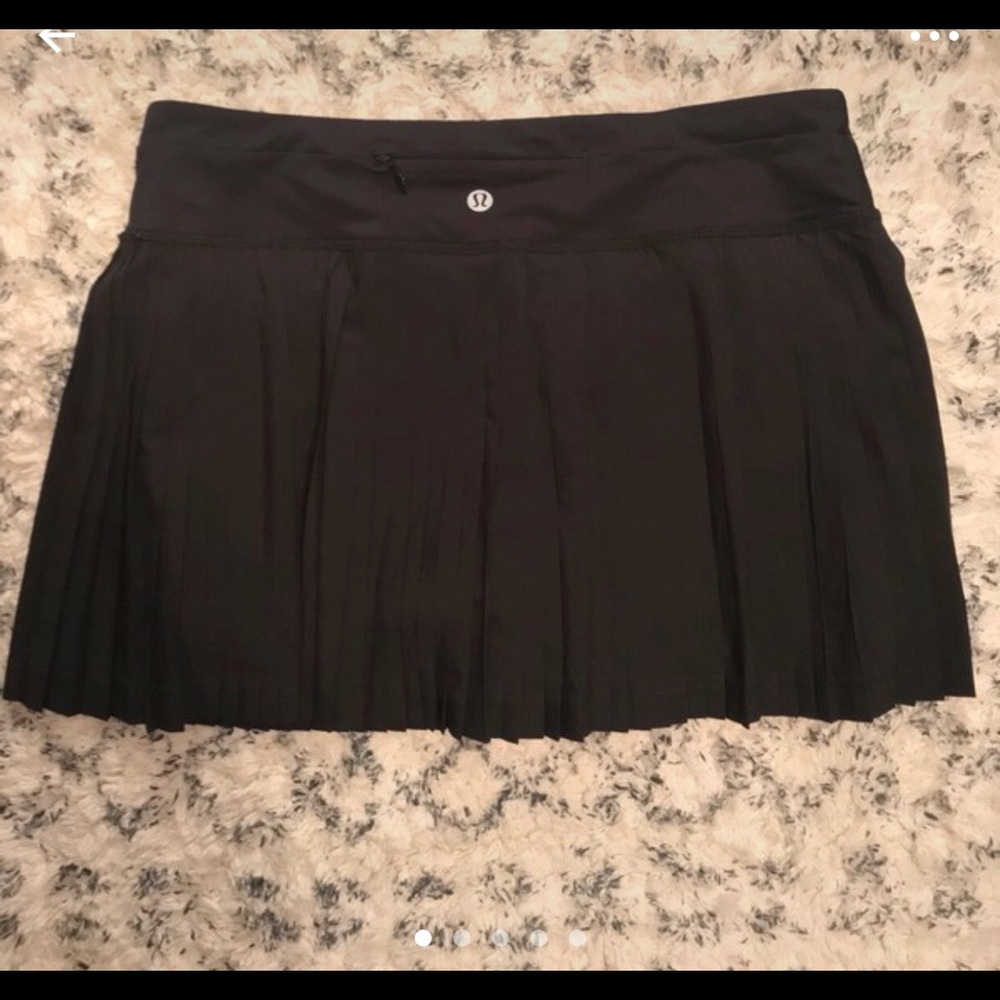 Lululemon pleated skirt