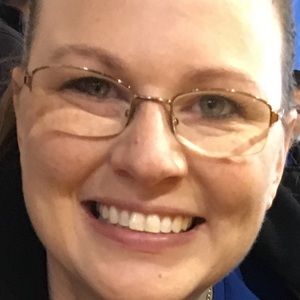 Meet your Posher, Robyn