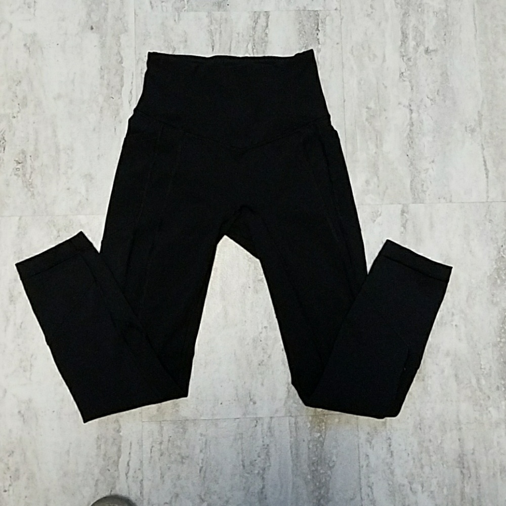 Lulu All The Right Places crop