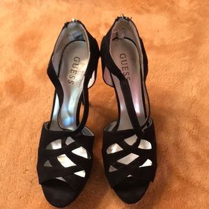 Pumps - Guess