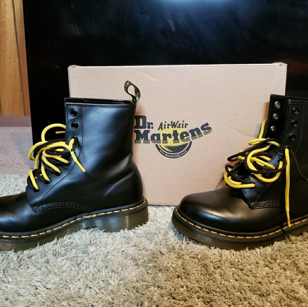 Black Dr Marten's