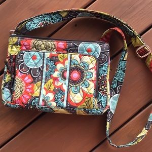 Vera Bradley flower shower shoulder bag