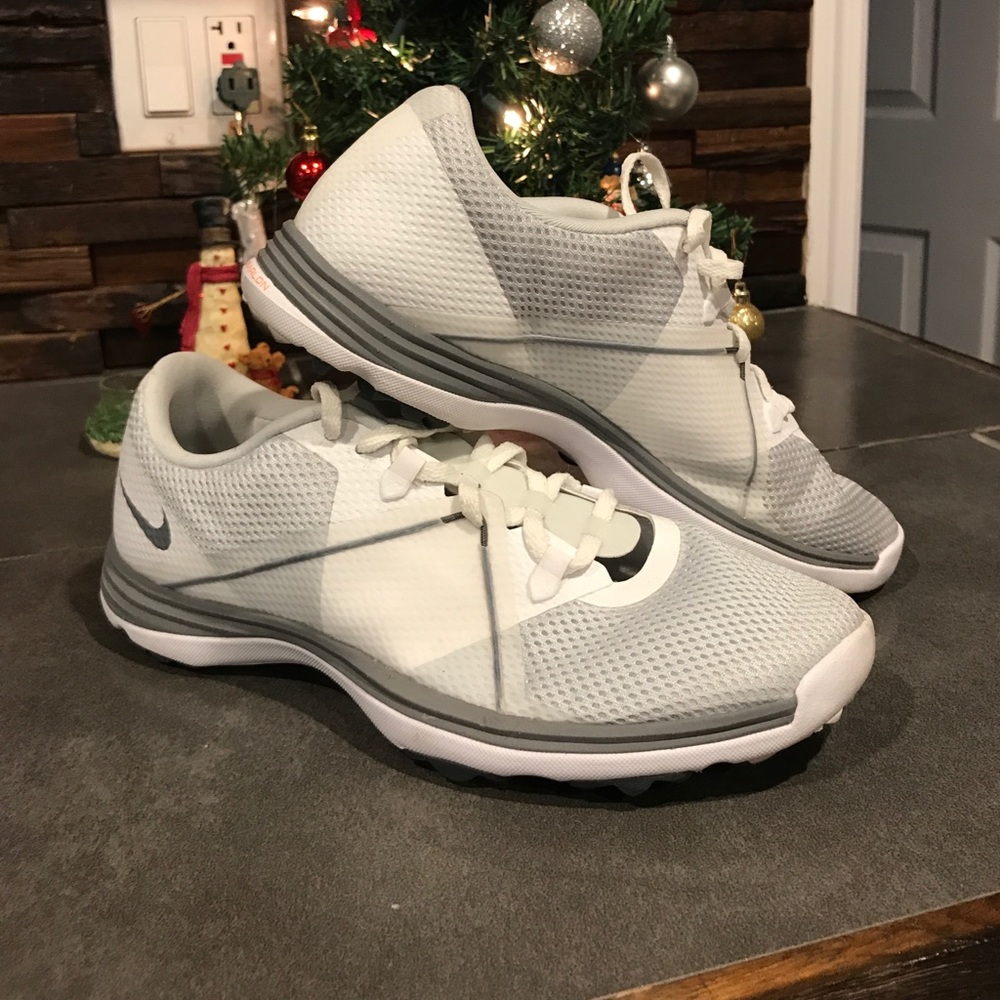 Women's Nike golf shoes ⛳️⛳️