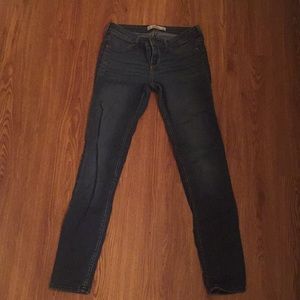 Hollister size 3R skinny jeans/jeggings