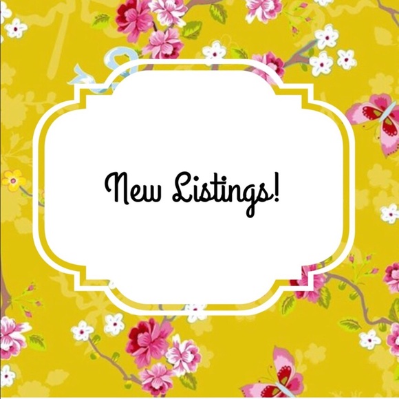 NEW LISTINGS!!!👗👠👚👕👜 - Picture 2 of 2