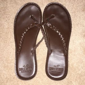 Hollister flip flops
