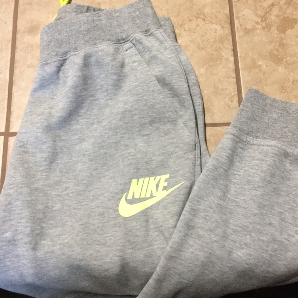 Nike joggers