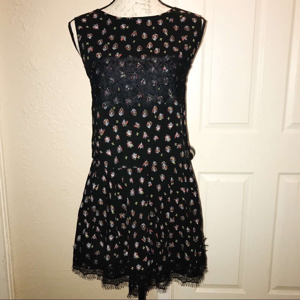 Olsenboye 2 piece Set Crop Top Flare Skirt Floral