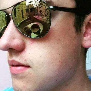 Meet your Posher, Kevin