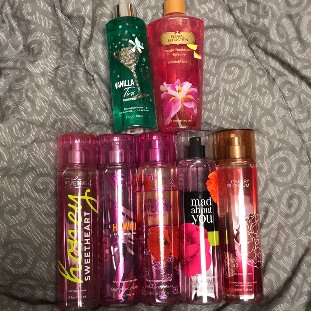 **SOLD** Bath and Body Work Body Spray Lot!
