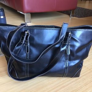 Black tote