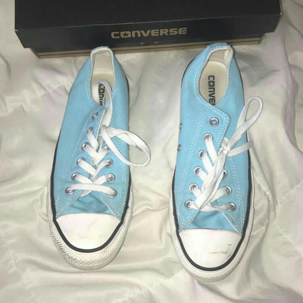 Tiffany blue converse